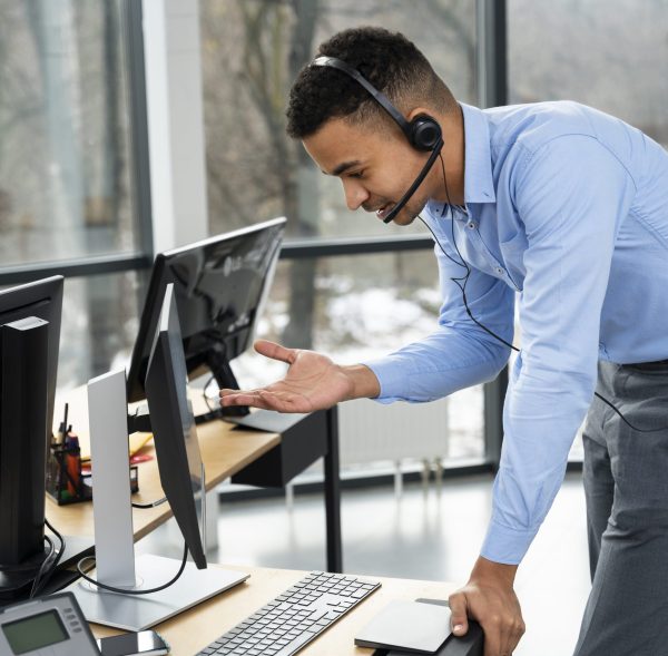 close-up-person-working-call-center